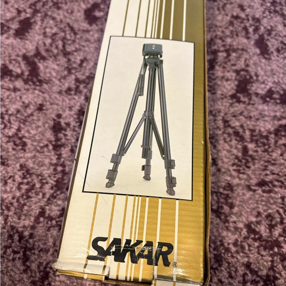 Vintage * Sakar TR-2L Photo and Video Tripod with Box Extends to 49